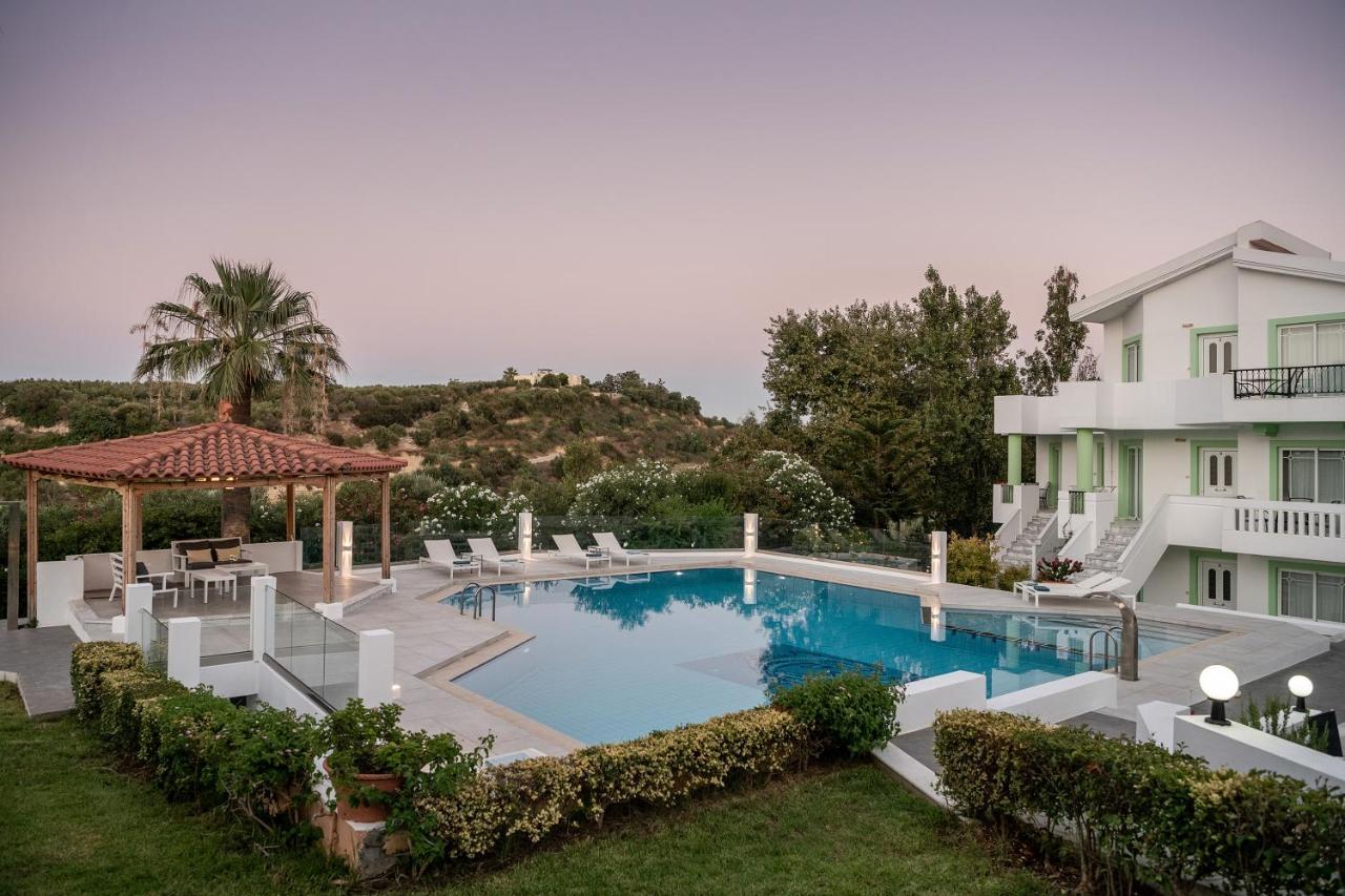 Life Apartmán Agia Marina